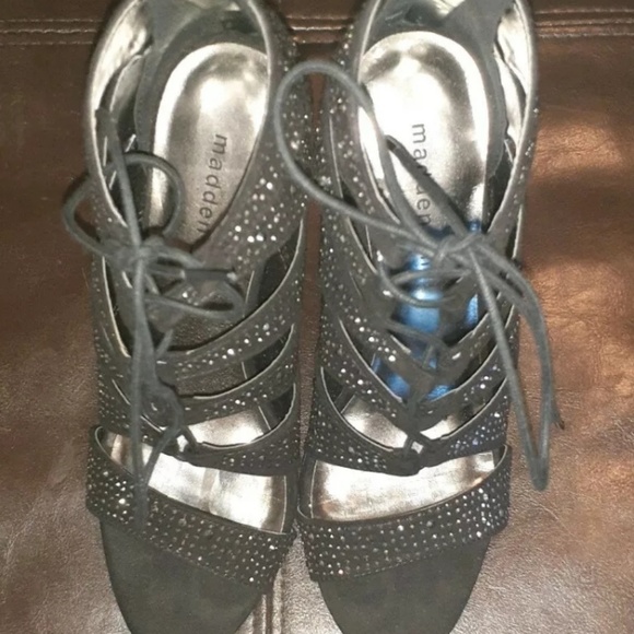 SOLDSteve Madden Black Gold Stud Lace Up Stilettos - Picture 2 of 3